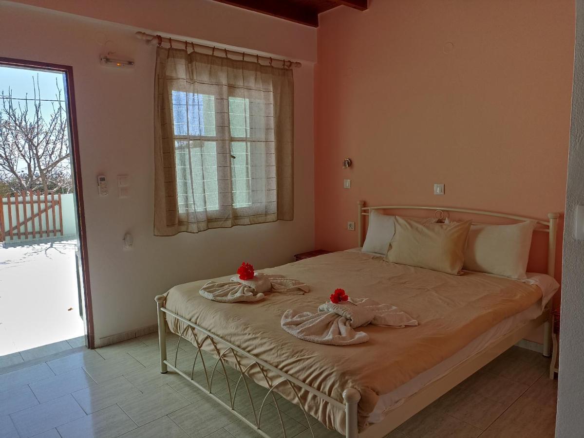 Zorbas Rooms Frangokastello Exterior foto